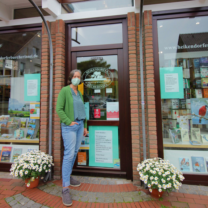 "Online kaufen - geht auch regional" bei der Bücherinsel Heikendorf 